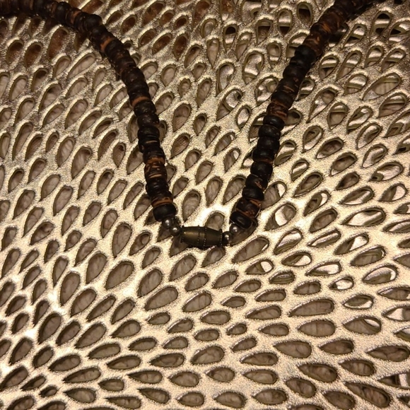 ✴Artisan Wood Snail Shell Necklace - Picture 6 of 10